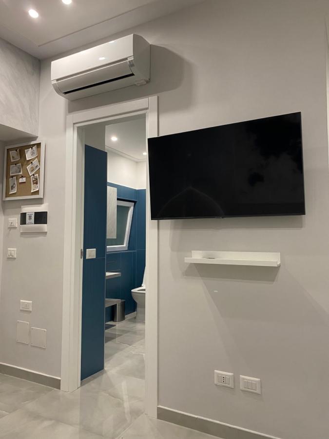 Michy Apartment Napoli Bagian luar foto