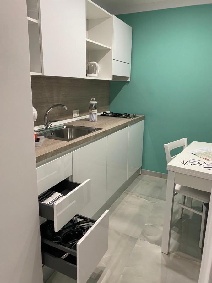 Michy Apartment Napoli Bagian luar foto
